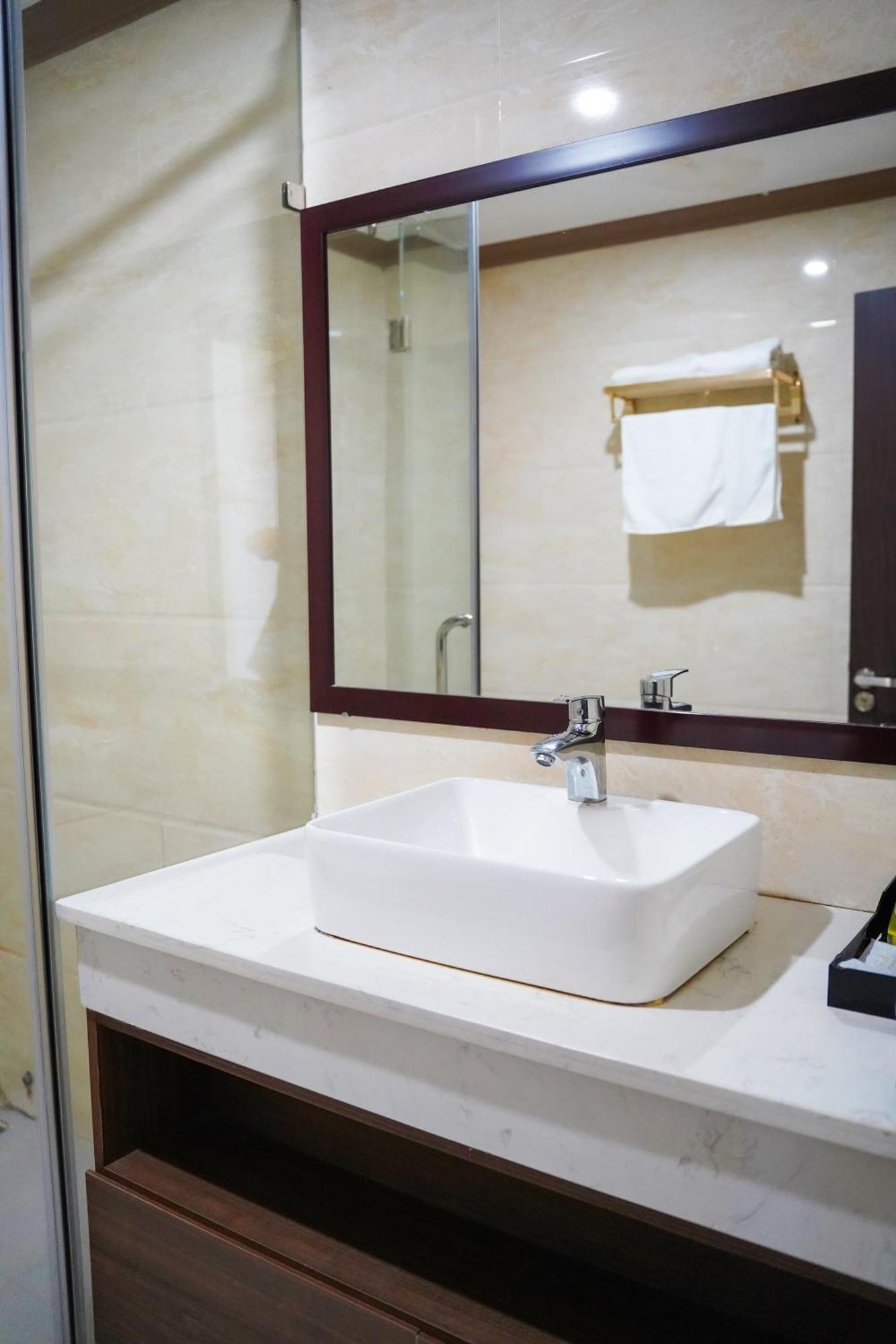 Dat Anh Hotel Hue Luaran gambar
