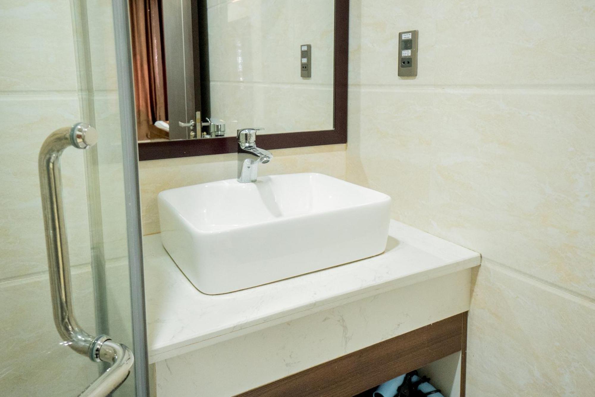 Dat Anh Hotel Hue Luaran gambar