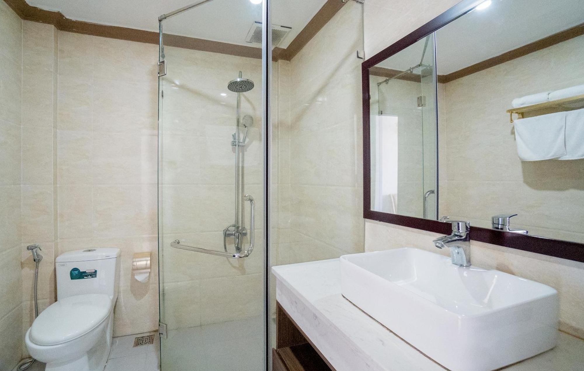 Dat Anh Hotel Hue Luaran gambar